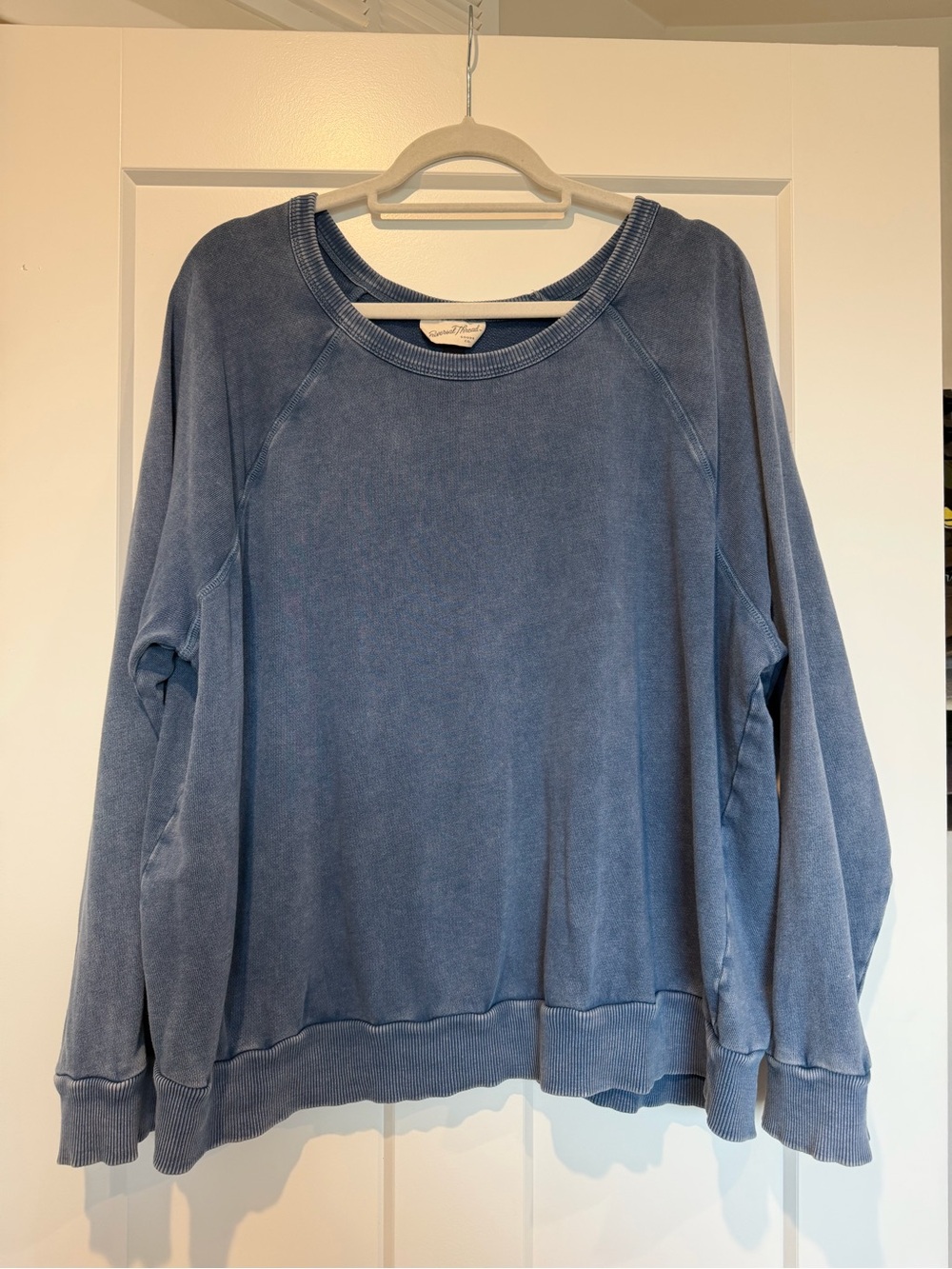 Universal Thread Dusty Blue Women's Pullover Sweatshirt